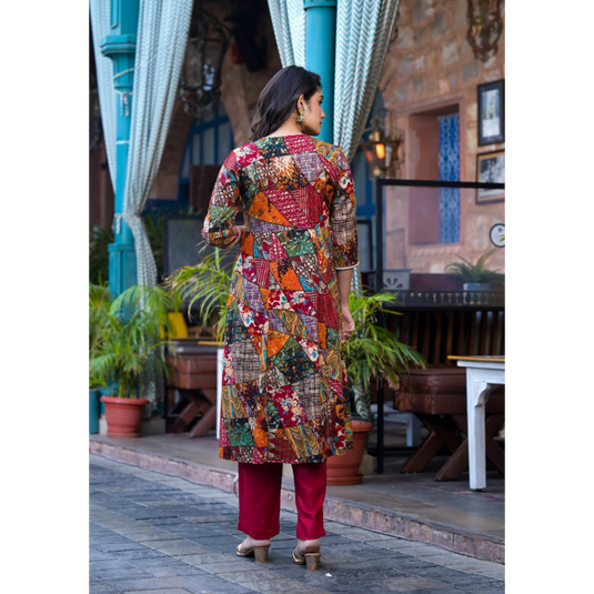 Nayi Nazar Multired Suit Set