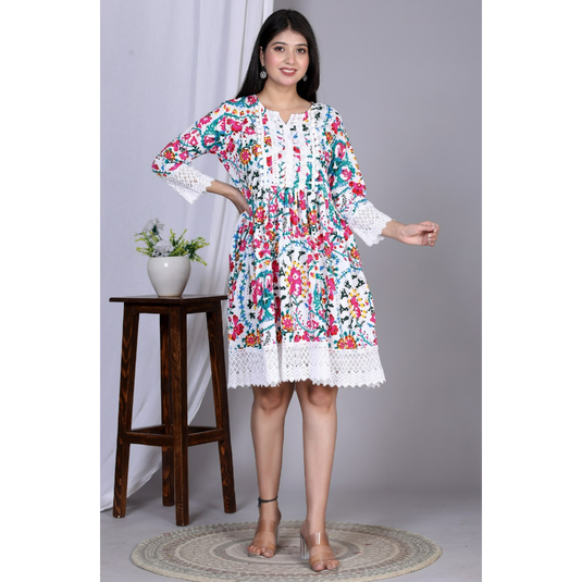 Nayi Nazar Multicolor Straight Kurti