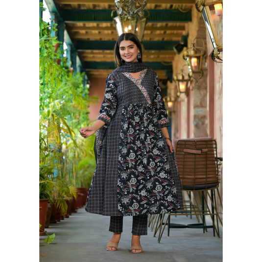 Nayi Nazar Black Preet Cotton Suit Set