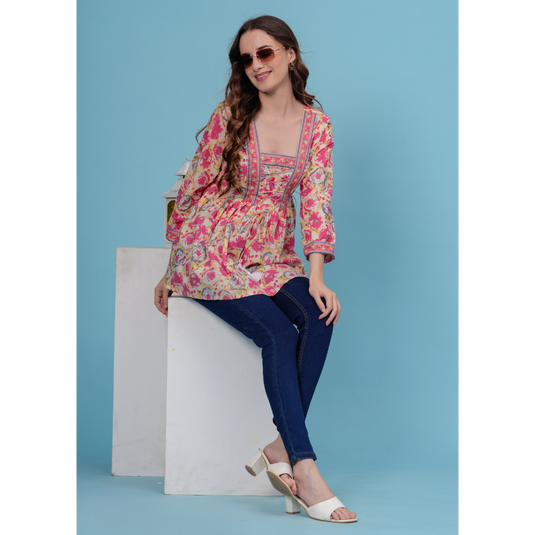 Nayi Nazar Pink Printed Top