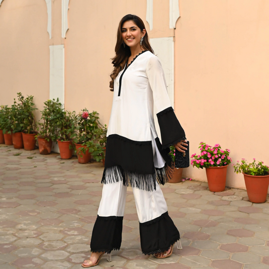 Nayi Nazar Black & White Co-Ord Set