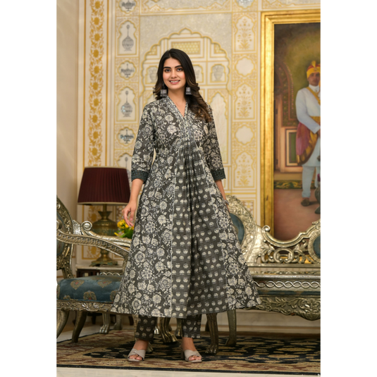 Nayi Nazar Black Flared Cotton Suit Set